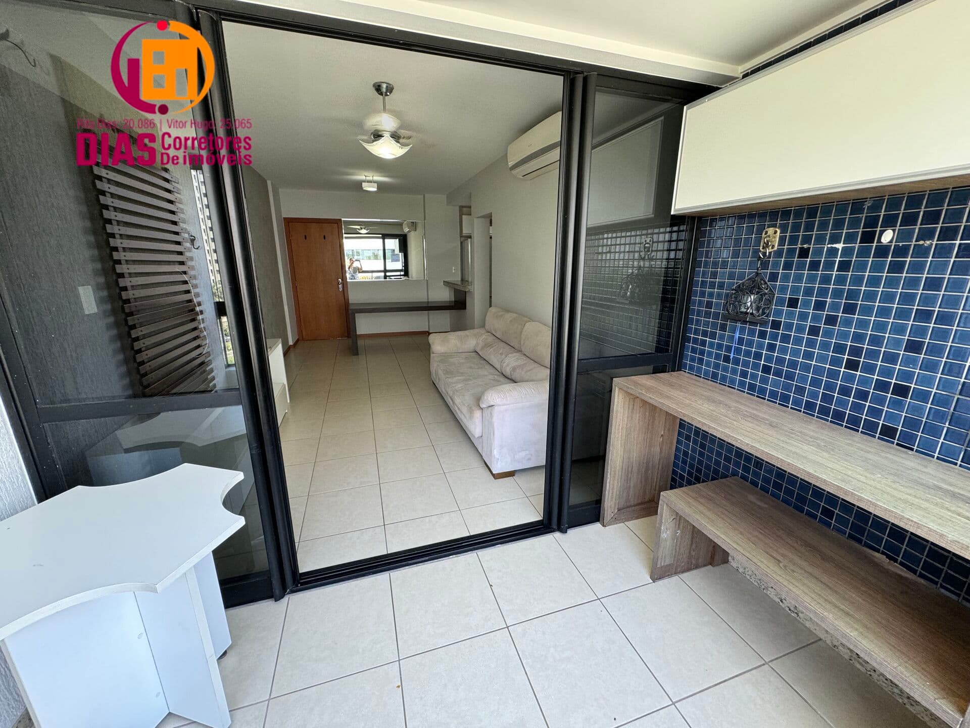 Alugo Apartamento de 1/4 mobiliado no alphaville I com 01 vaga coberta e total infraestrura - Alphaville -SSA/BA.