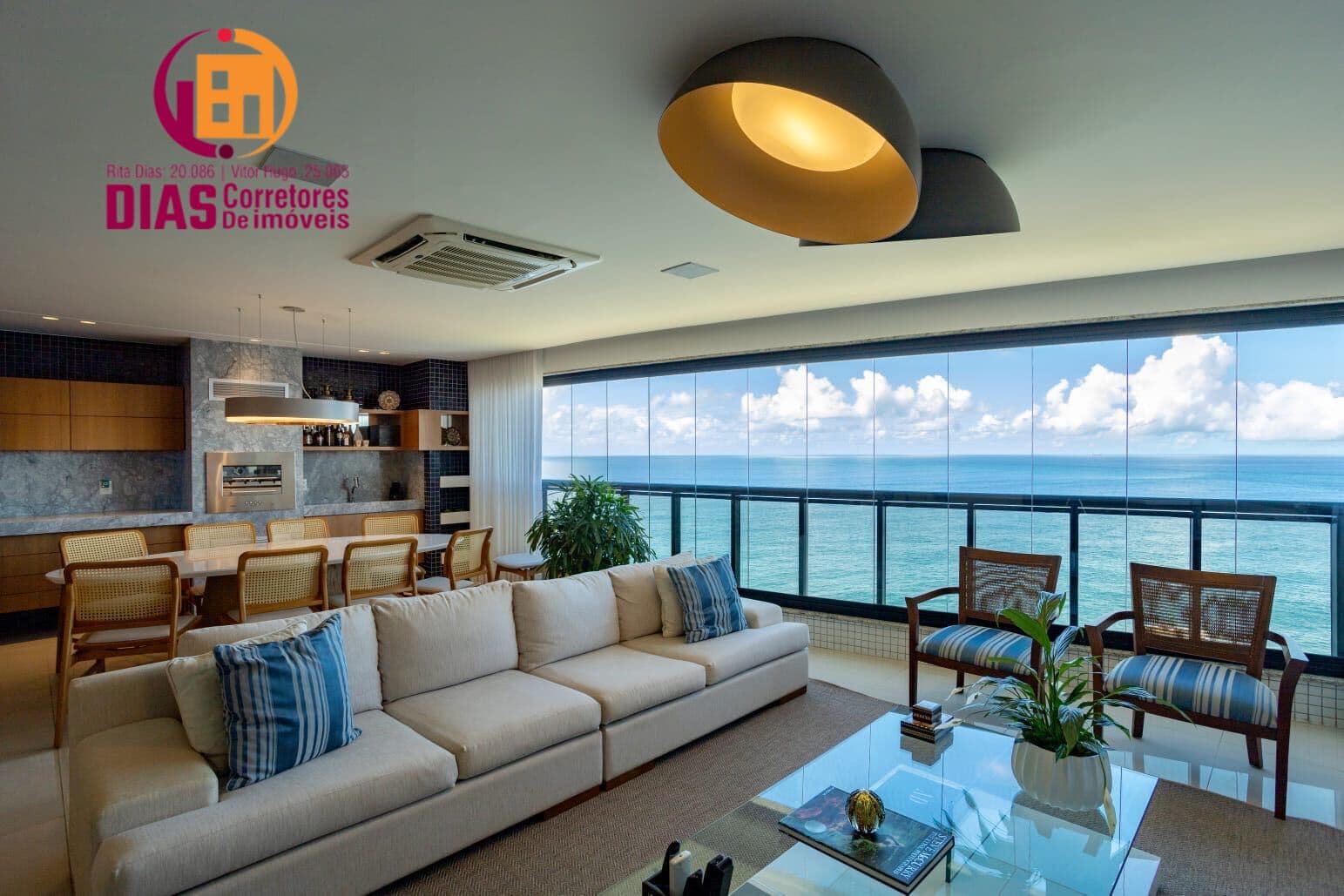 Vendo Apartamento dos sonhos com 338m2 com vista mar para Barra e Cristo reformado e decorado, 4/4, 5 vagas , Alto Padrão na Barra, Salvador/BA