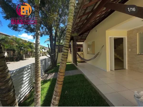 Vendo Casa Duplex em Condomínio fechado com 4/4, 3 suítes, 01 térreo, varanda, espaço gourmet, garagem 3 carros - Buraquinhos - Lauro de Freitas/BA.