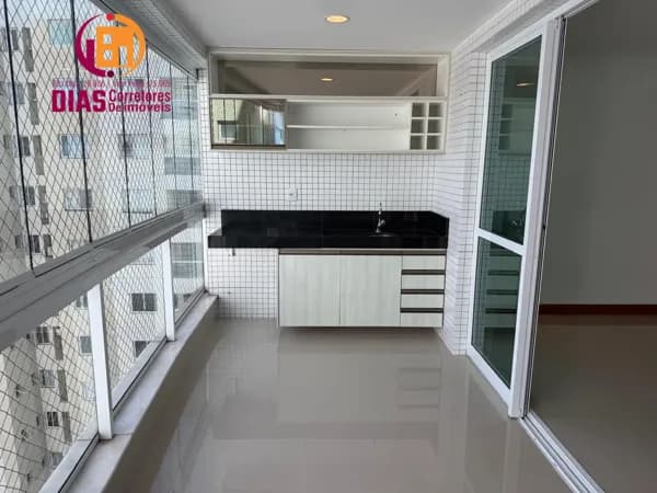 Vendo Apartamento com 83m2 nascente vista mar, varanda gourmet, 2/4 suítes, reversível para 3, 2 vagas, no Alphaville- Salvador/BA.