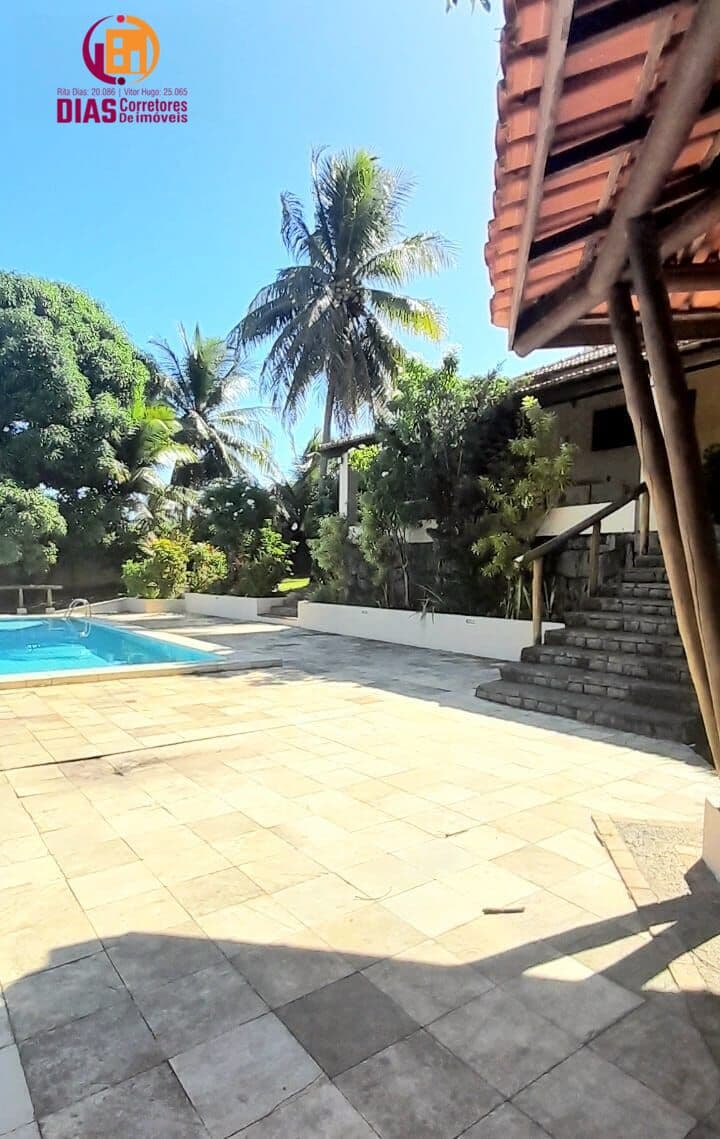 Casa sítio do Lado da praia em Condomínio com 2000m2 e 7/4 com 5 suítes e piscina, espaço gourmet e muito verde com árvores frutíferas