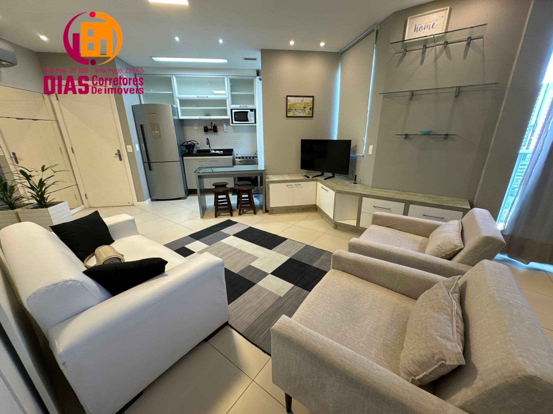 Vendo em Oportunidade Apartamento nascente vista mar , suíte reformado, mobiliado e decorado no Mundo Plaza - Caminho das Arvores - SSA/BA.