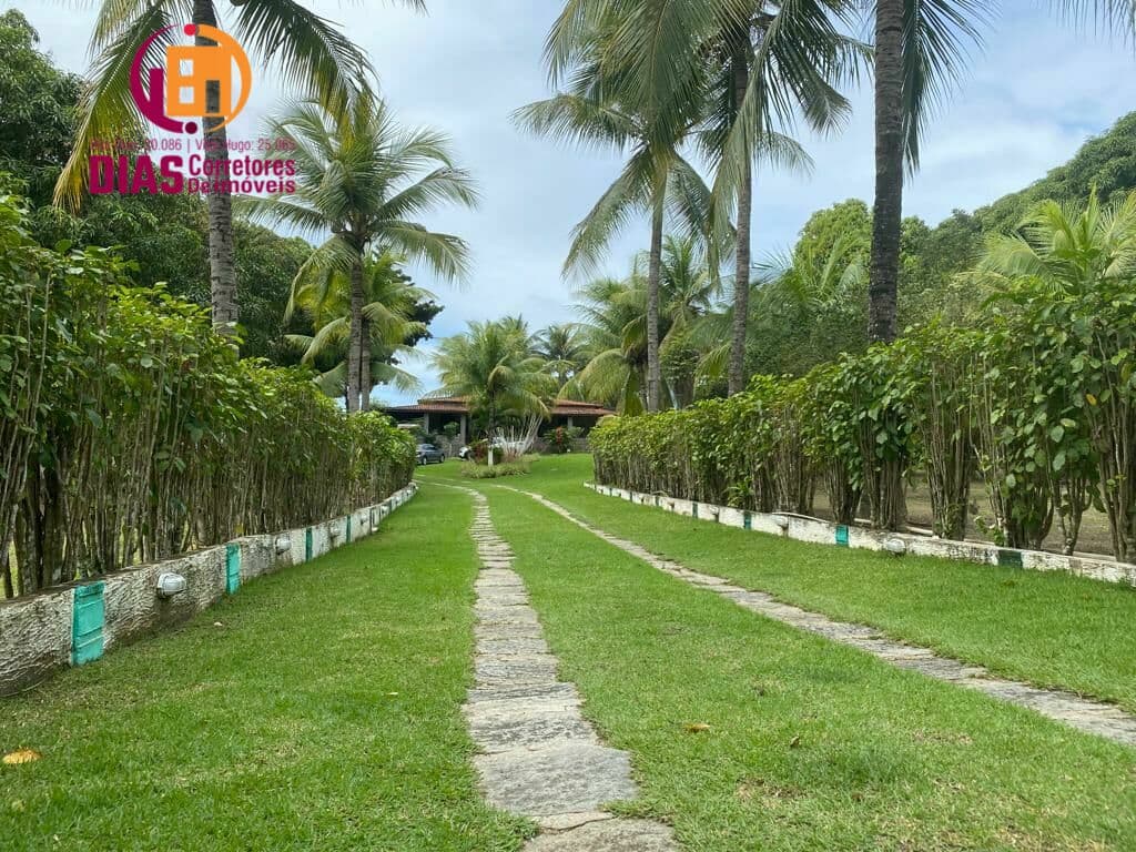 Sítio à venda com 10.000m² com casa sede com piscina em Barra de Jacuípe com 5/4 , suítes - Praia e Rio