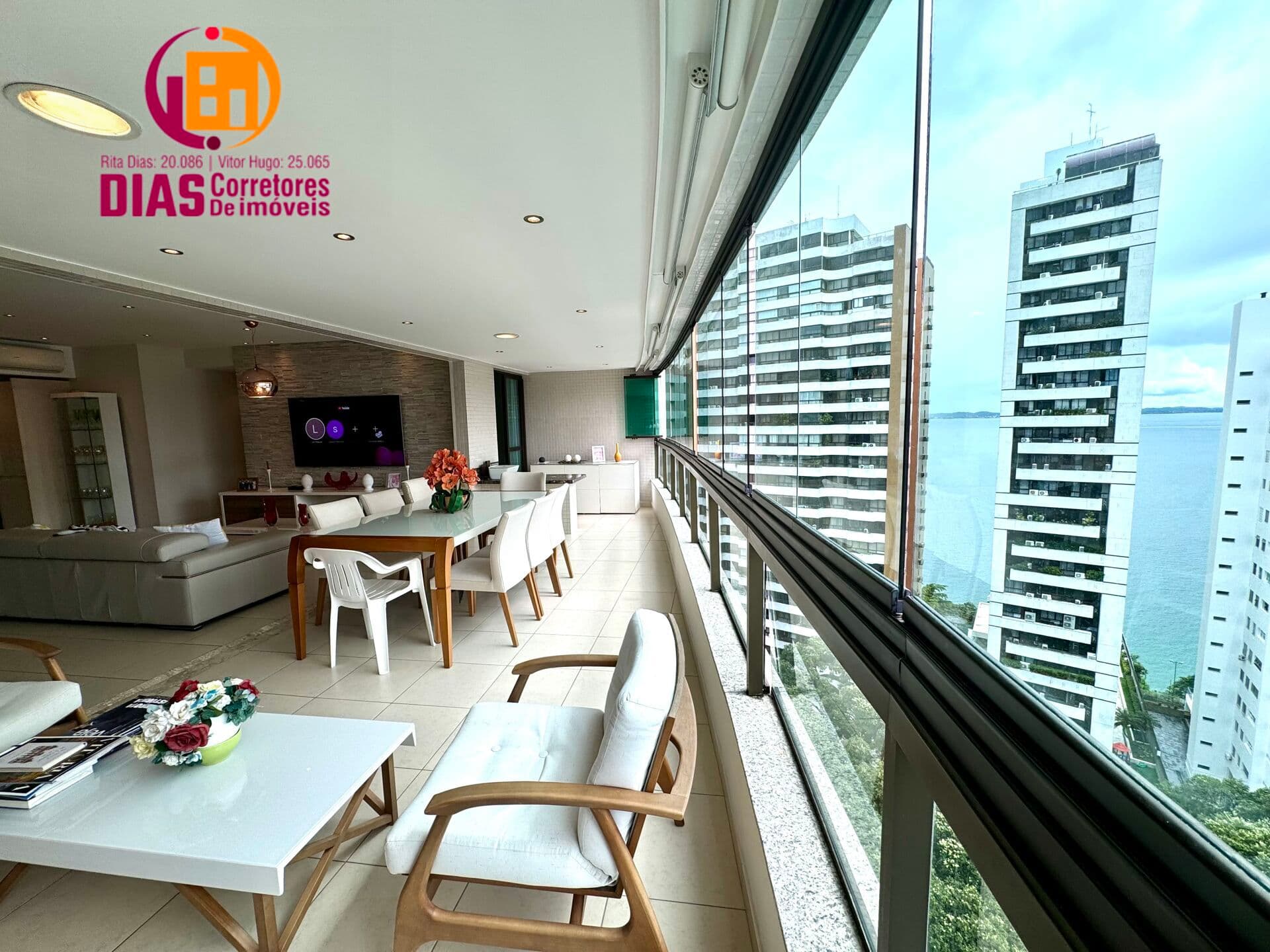 Vendo Apartamento exclusivo vista mar com 190m² com 4 suítes completas, 3 vagas, 01 depósito - Corredor da Vitória- Salvador/BA.
