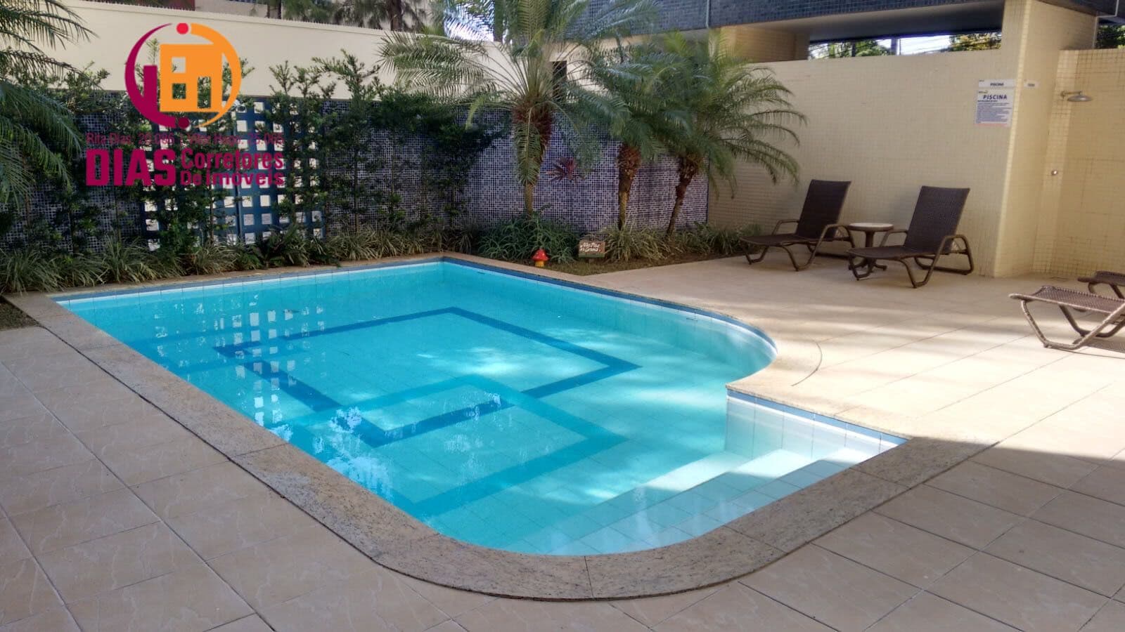 Alugo Apartamento de 83m2 nascente com 3/4, 01 suíte, 02 vagas cobertas - Stiep com total infraestrutura - Salvador/BA.