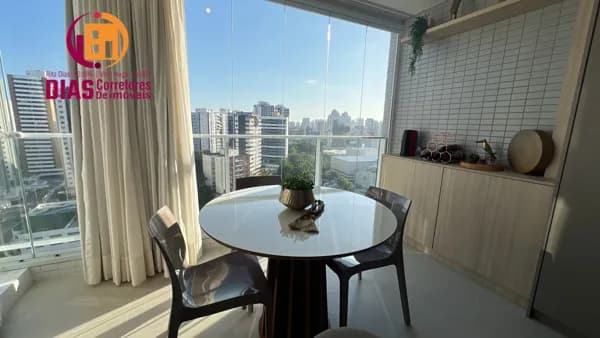 Vendo espaçoso Apartamento Studio mobiliado e decorado em alto padrão nascente - Caminho das Árvores - Salvador / BA.