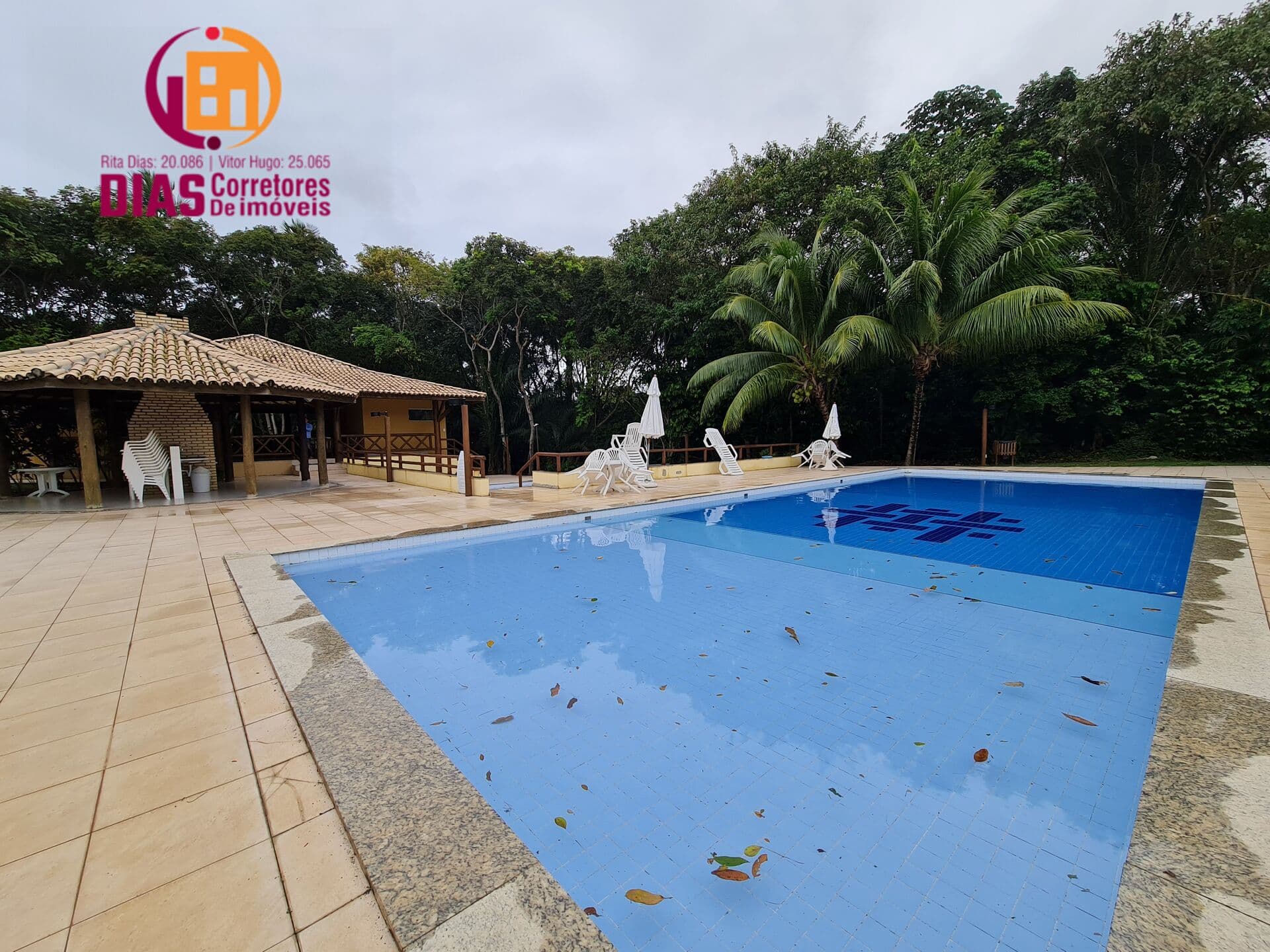 Vendo Apartamento em condomínio fechado em Monte Gordo com 3/4, suíte com total infraestrutura