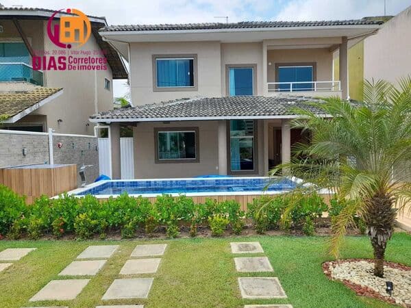 Vendo Casa com 4/4, sendo 3 suítes completas com piscina particular, espaço gourmet em condomínio com total infraestrutura: Picina, Academia, lagoa e outros