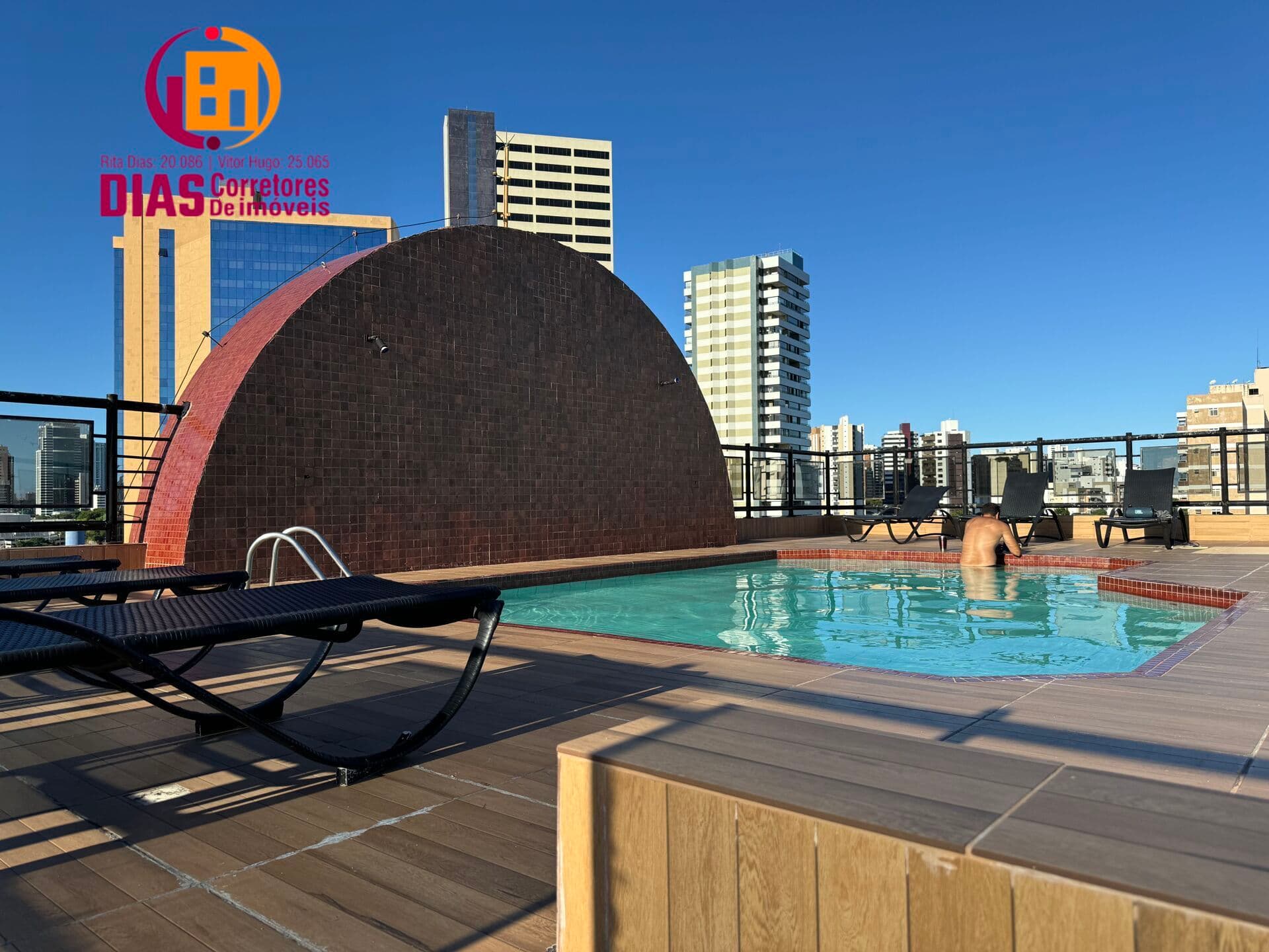 Vendo em exclusividade Apartamento quarto e sala mobiliado no Itaigara com garagem coberta e total infraestrutura - Itaigara- Salvador/BA.