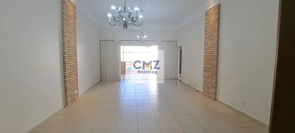 Casa térrea, de alto padrão, 3 suítes, 4 vagas, piscina, no Jd Residencial da Villa Suiça, Indaiatuba/SP, a 2 minutos do Parque Ecológico