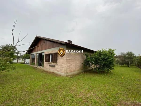 Casa à venda no bairro Paraíso - Torres/RS