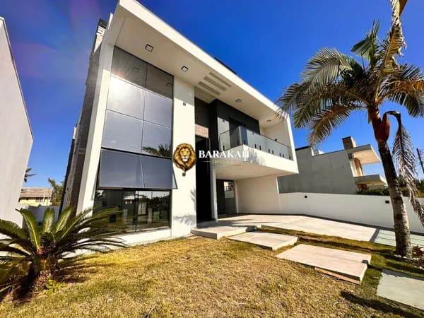 Casa à venda no bairro Balneário Rosa do Mar - Passo de Torres/SC