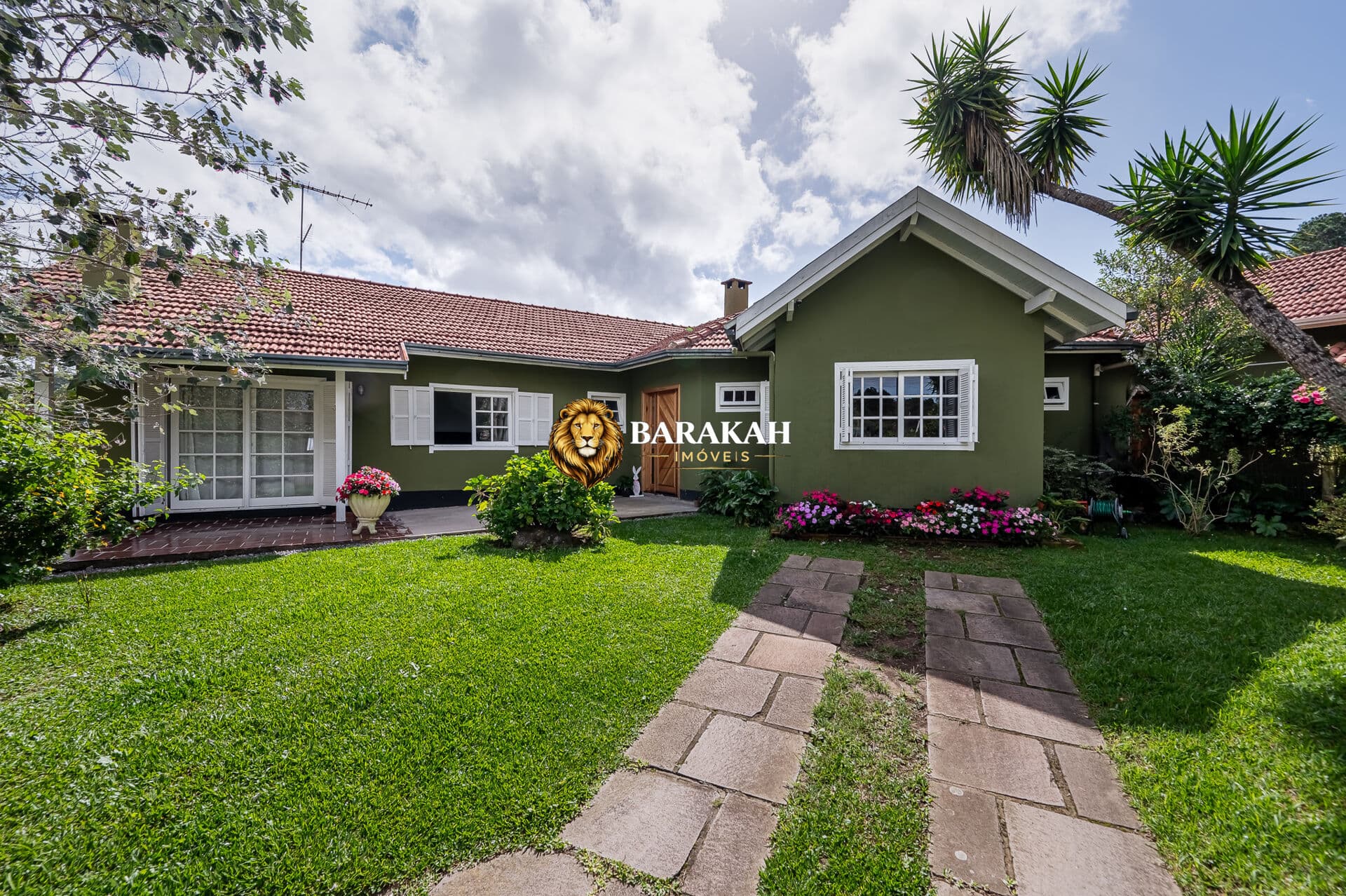 Casa à venda no bairro Avenida Central - Gramado/RS