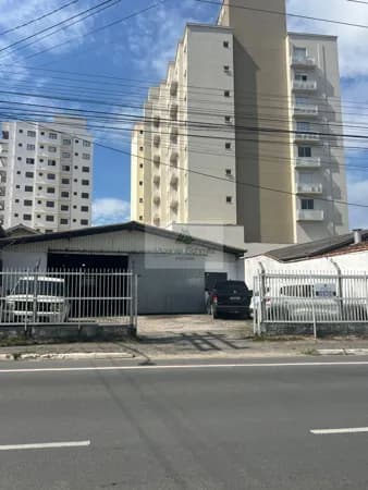 Excelente oportunidade comercial na principal avenida da cidade