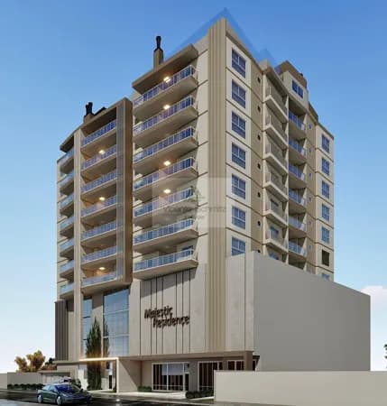 Majestic – Sofisticação e lazer a apenas 70 metros do mar!