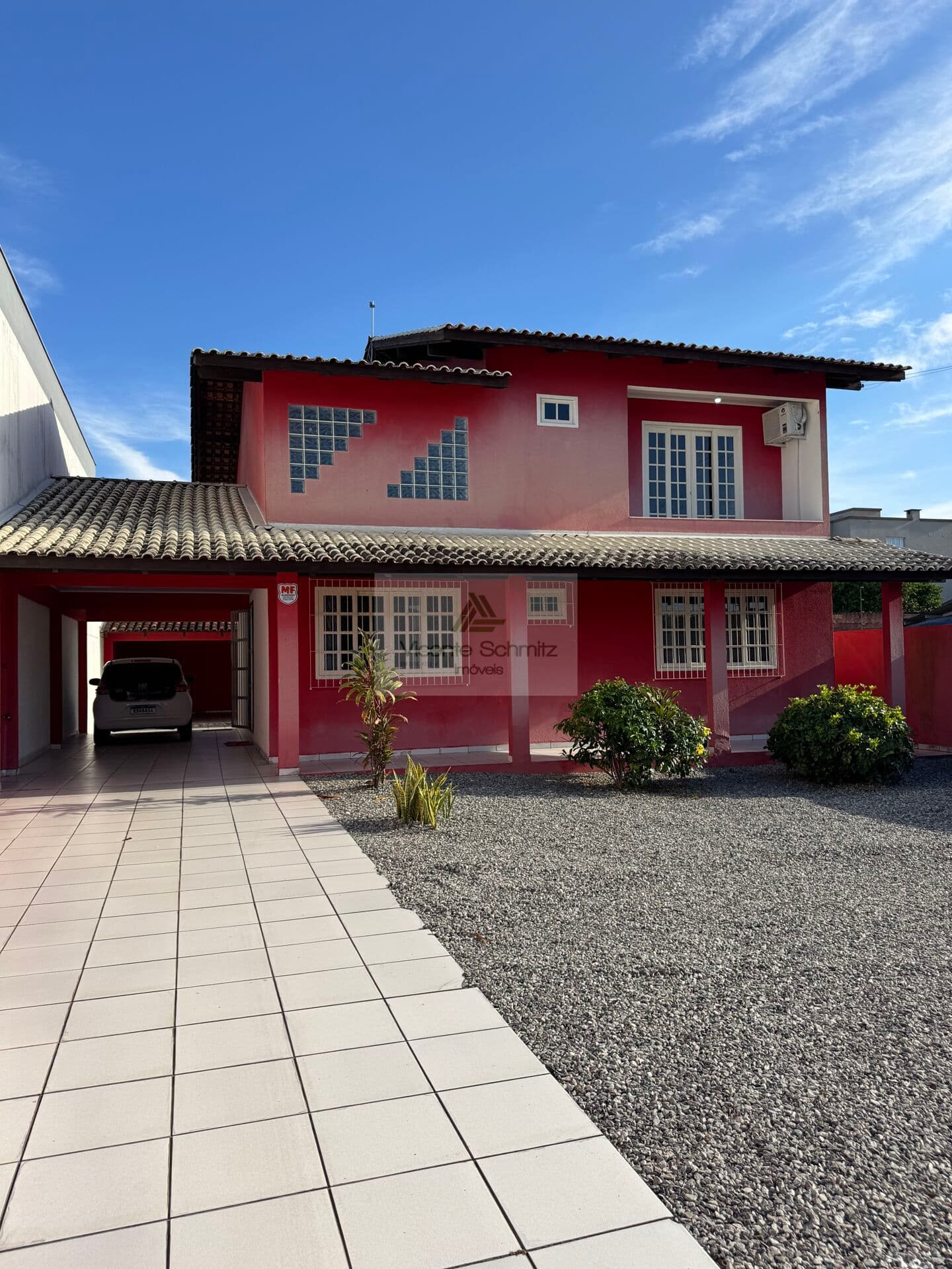 Ampla Casa à Venda no Bairro São Domingos, Navegantes