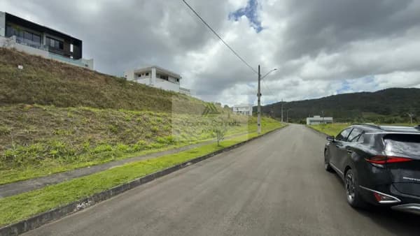 Lote/Terreno em Luiz Alves - Centro