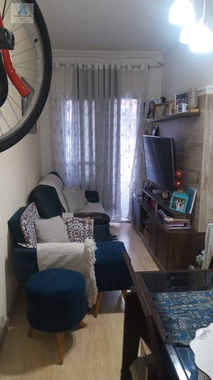 Apartamento em Embu das Artes - Chácaras Caxingui