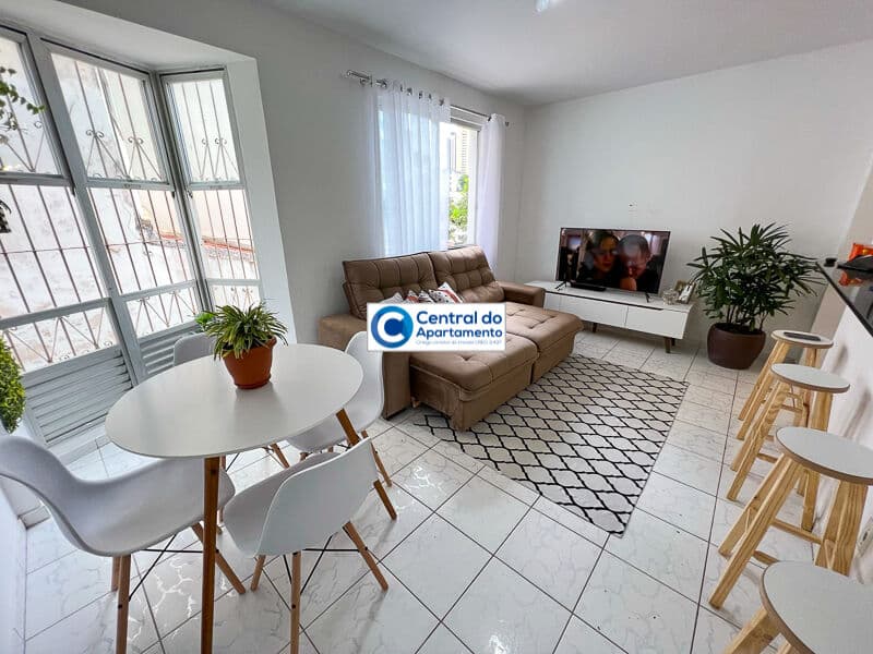 Apartamento com 2/4, aluguel em Ondina, Salvador-BA