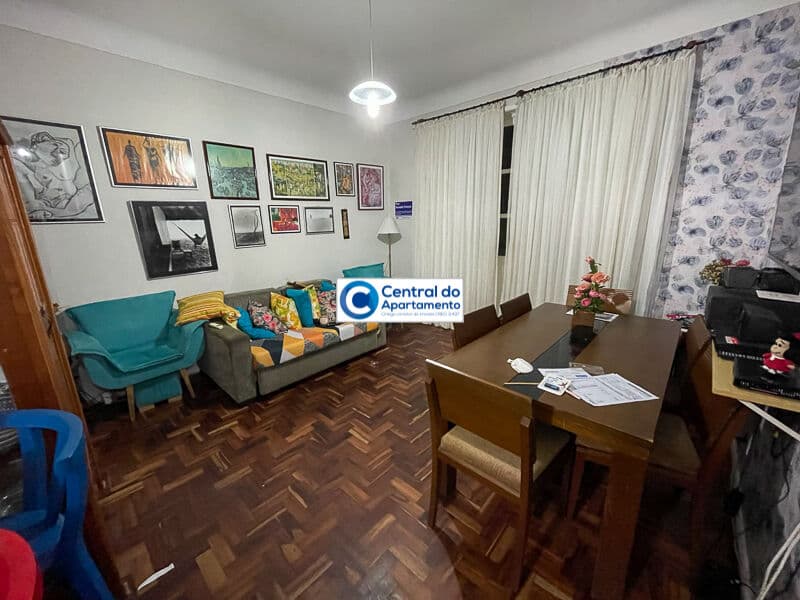 Apartamento 2/4 com ar, suíte, próximo ao Farol da Barra