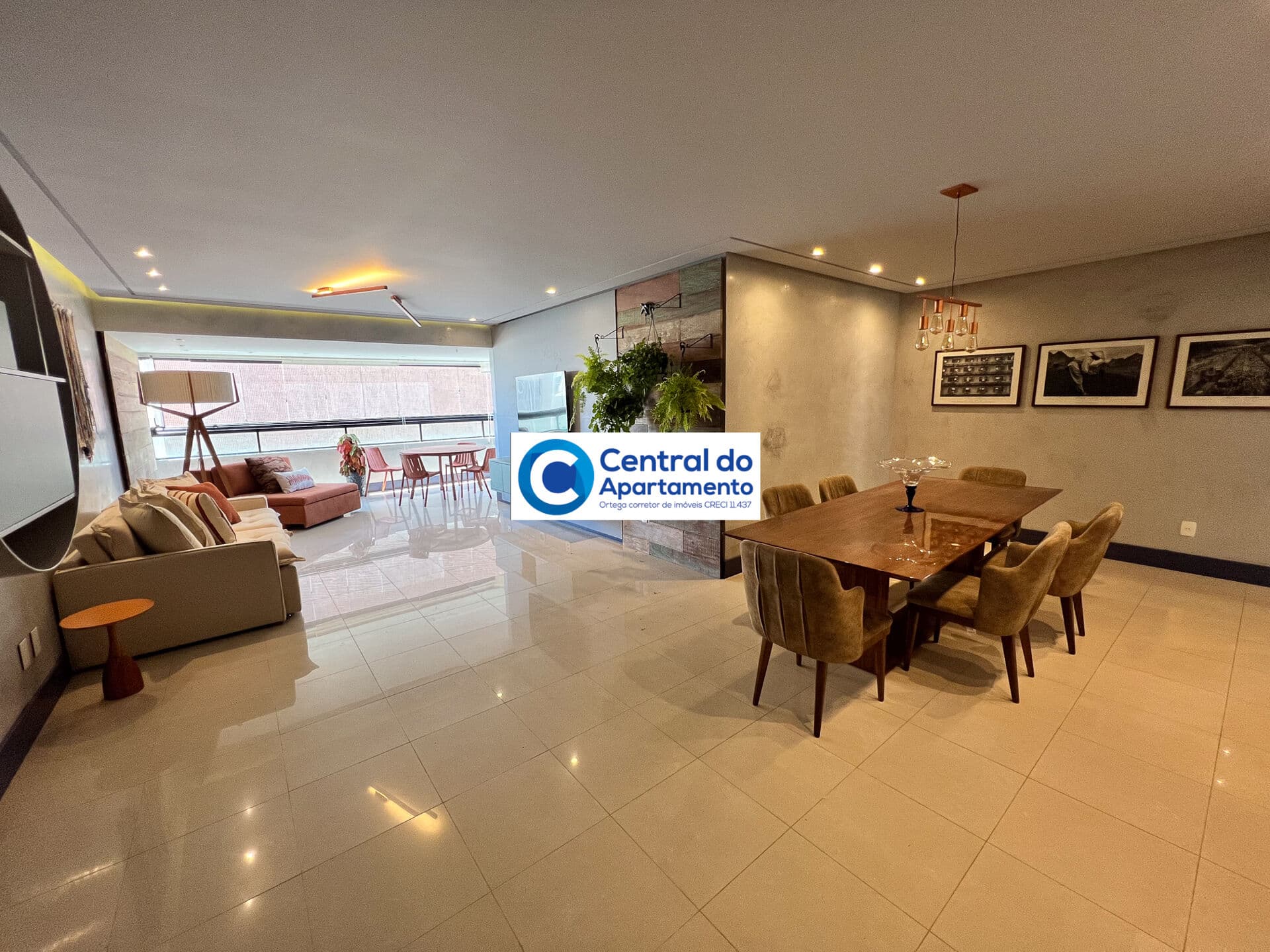 Apartamento com 4 suítes climatizadas, Rio Vermelho, aluguel carnaval de Salvador-BA