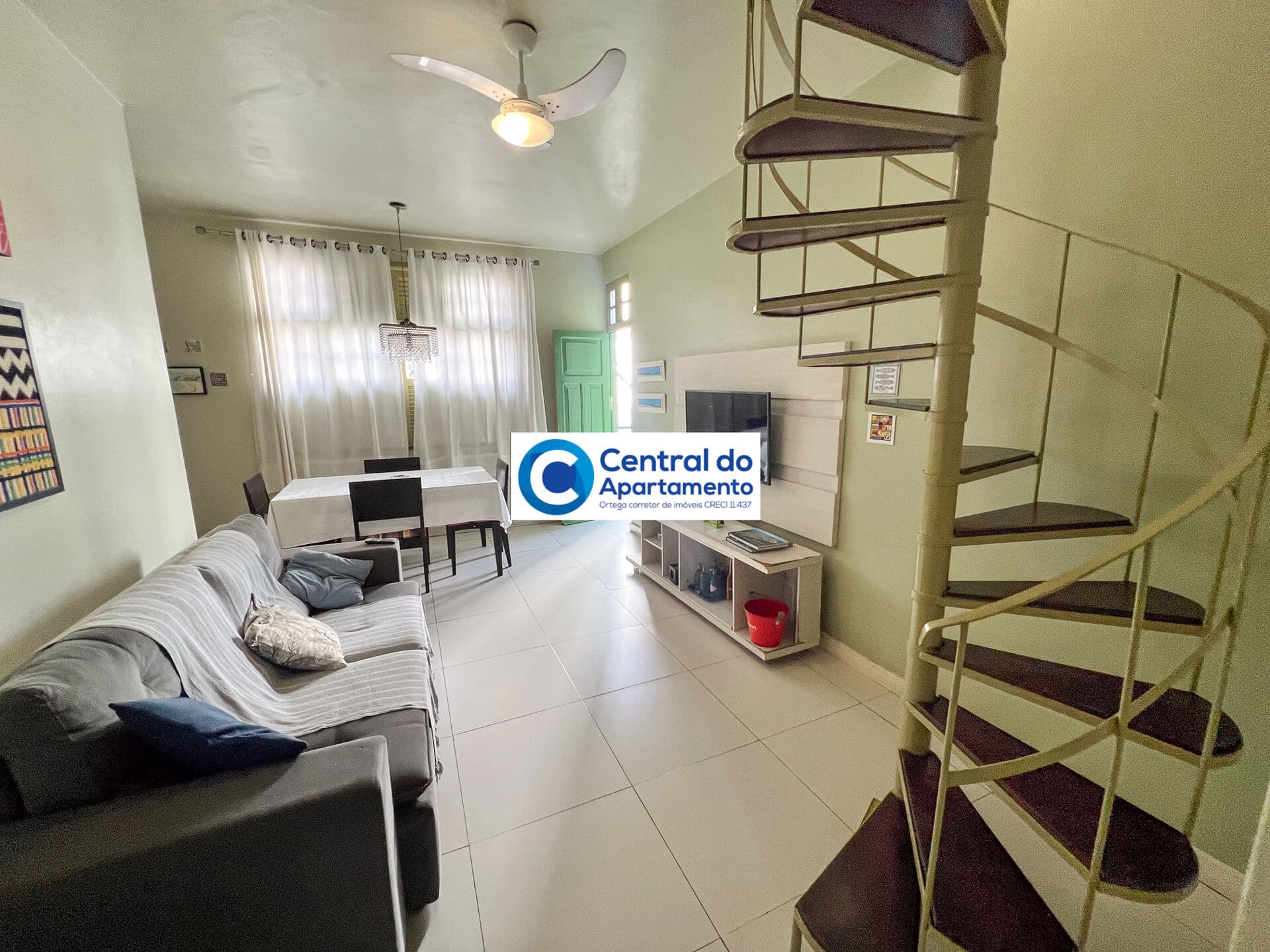 Apartamento duplex com 3 quartos, ar, varandão, aluguel carnaval na Barra, Salvador-BA