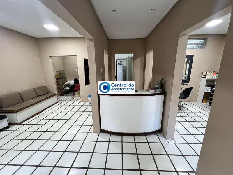 Apartamento com 2/4, Barra, Salvador-BA