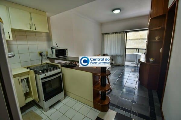 Apartamento 1/4, ar condicionado, à 50m da praia e do circuito, Barra, carnaval Salvador