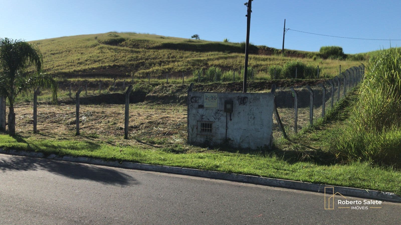 Terreno à Venda na Morada da Colina