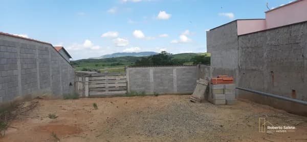 Terreno à Venda no Bairro Vila Verde