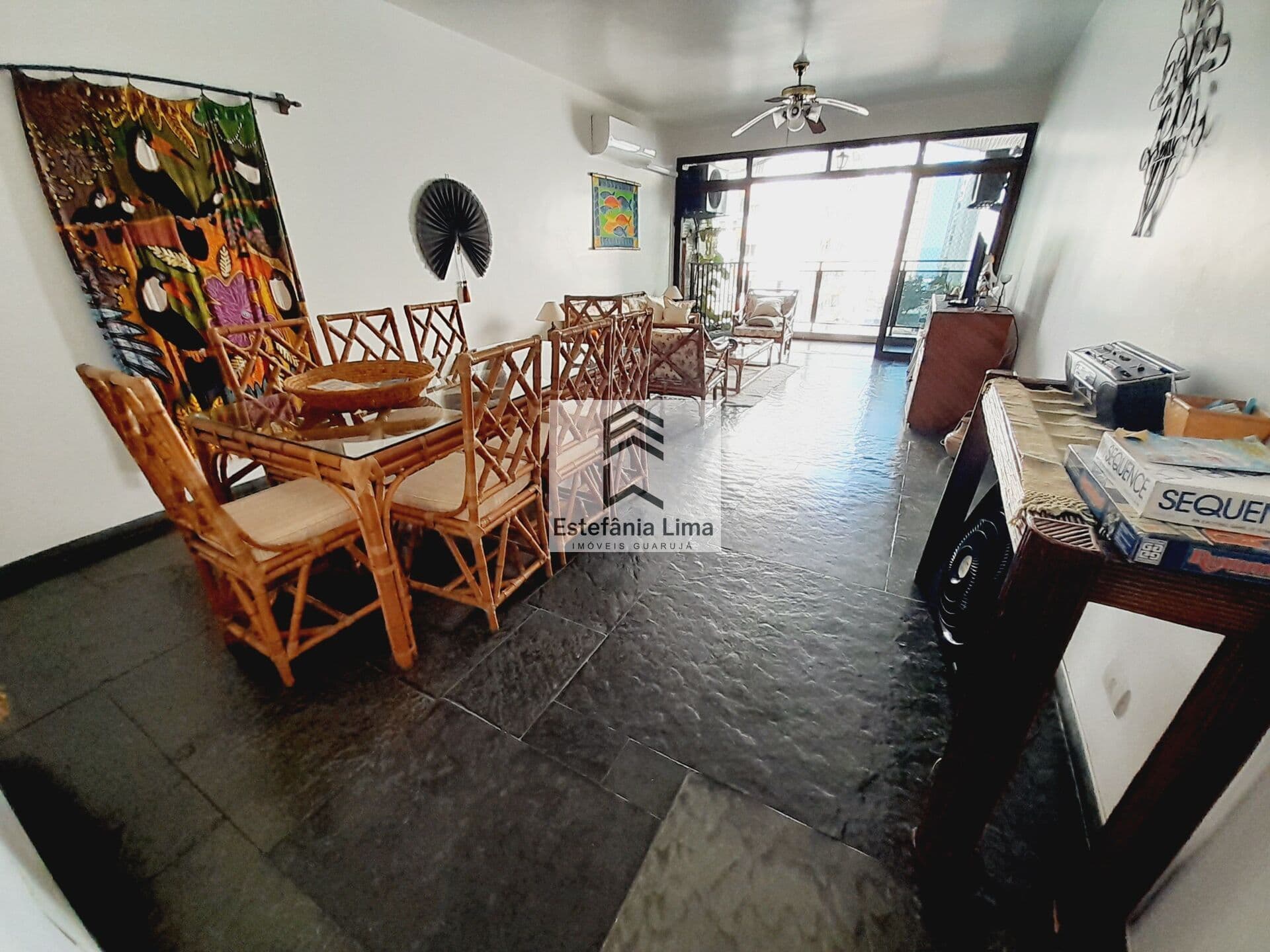 Apartamento em Pitangueiras!!! 3 Dormitórios sendo 1 Suite