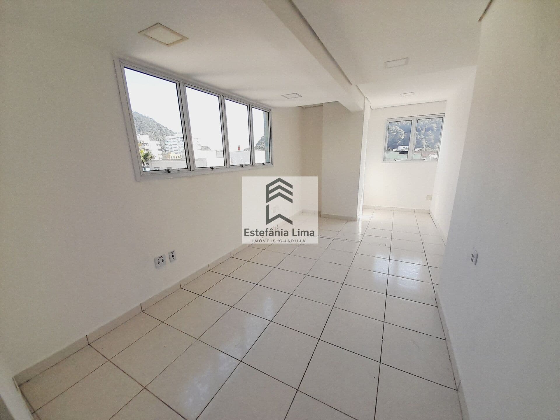 Sala Comercial à Venda em Pitangueiras