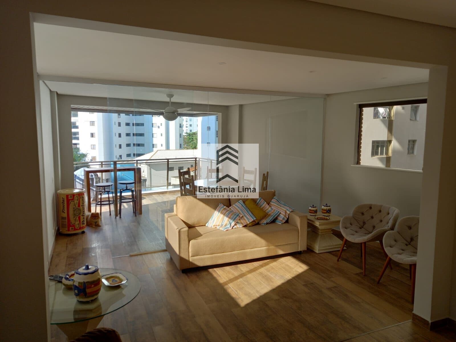 Apartamento Reformado em Pitangueiras!!! 3 Suítes