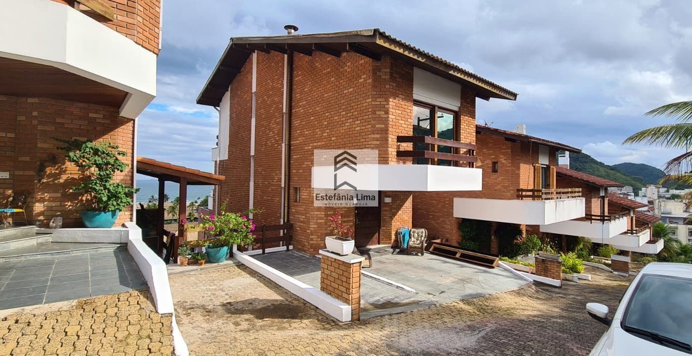Casa Alto Padrão em Condomínio na Enseada!!! 4 Suítes