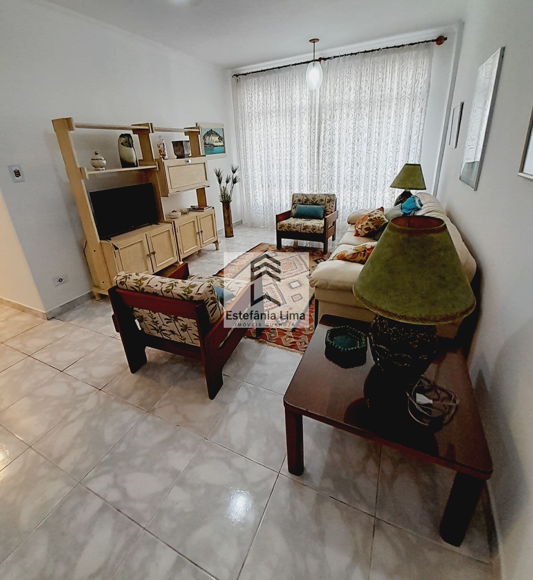 Apartamento em Pitangueiras!!! 2 Quartos
