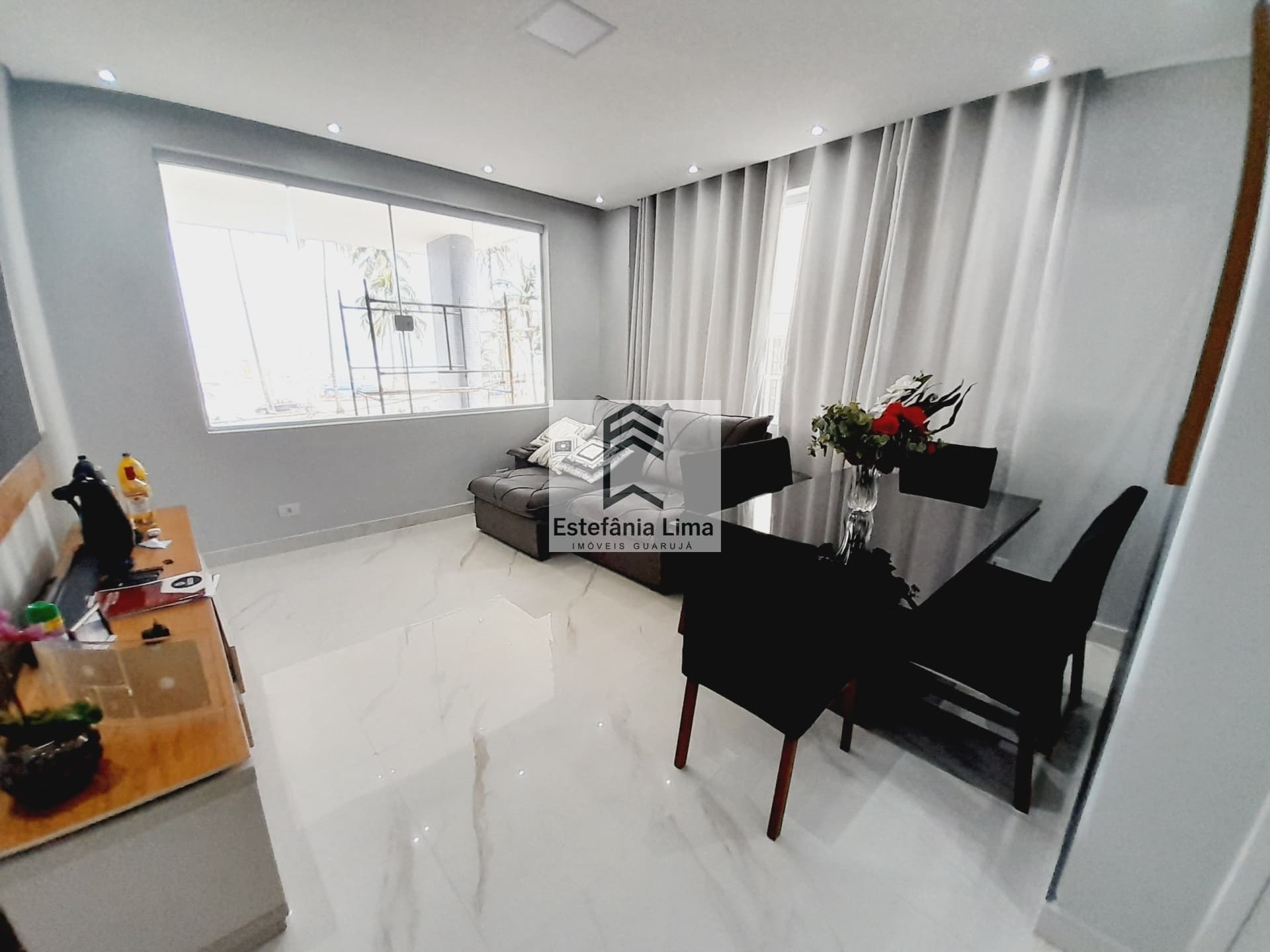 Apartamento com Vista ao Mar em Pitangueiras!!! 3 Dormitórios
