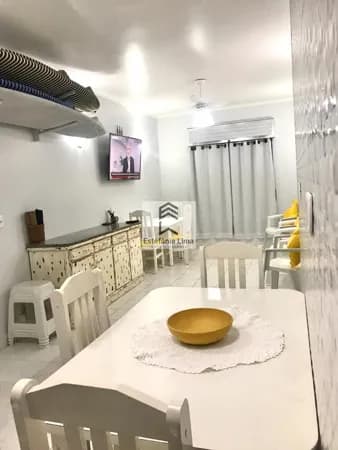 Apartamento em Pitangueiras 2 Dormiórios