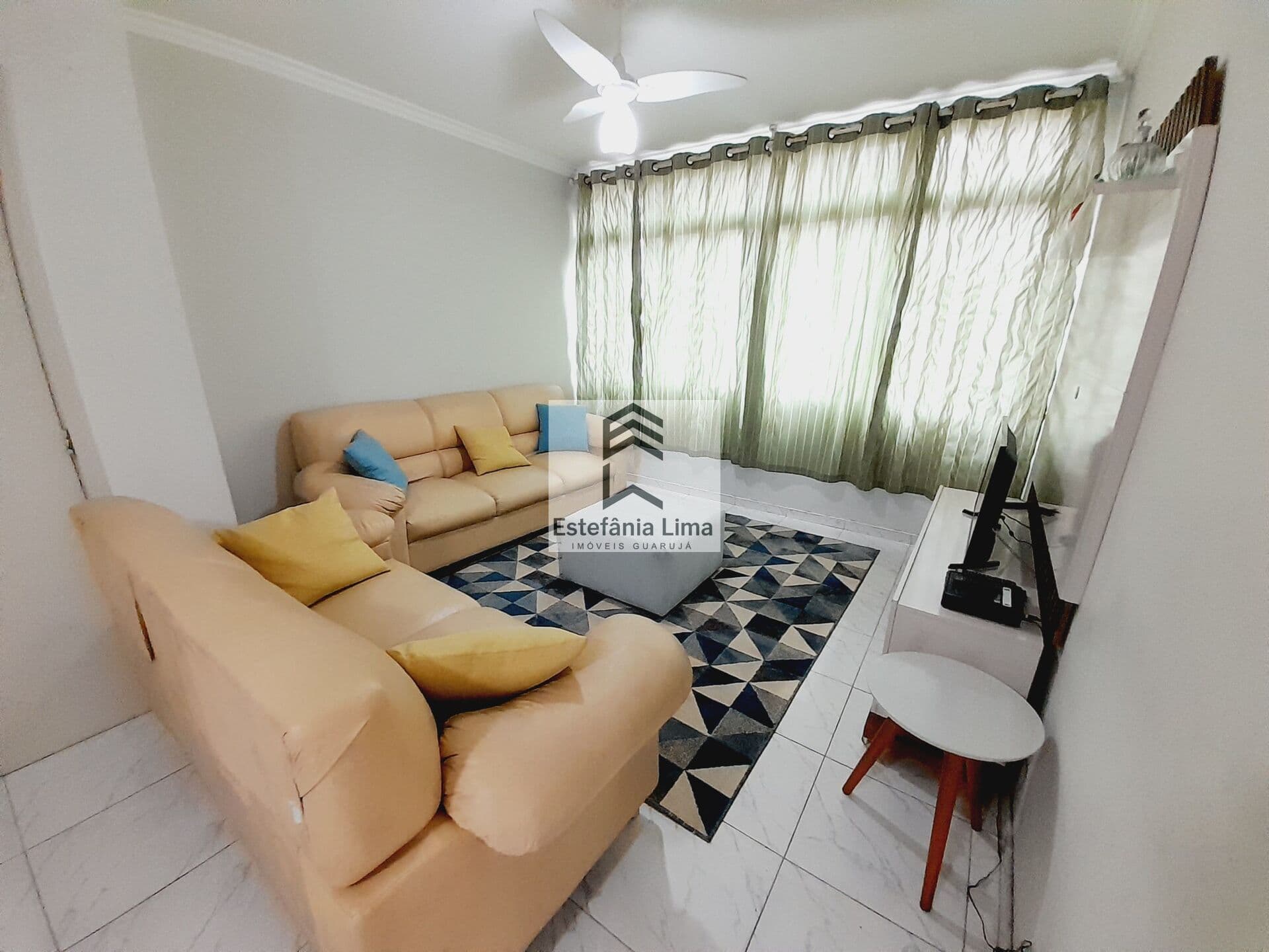 Apartamento em Pitangueiras!!! 2 Dormitórios