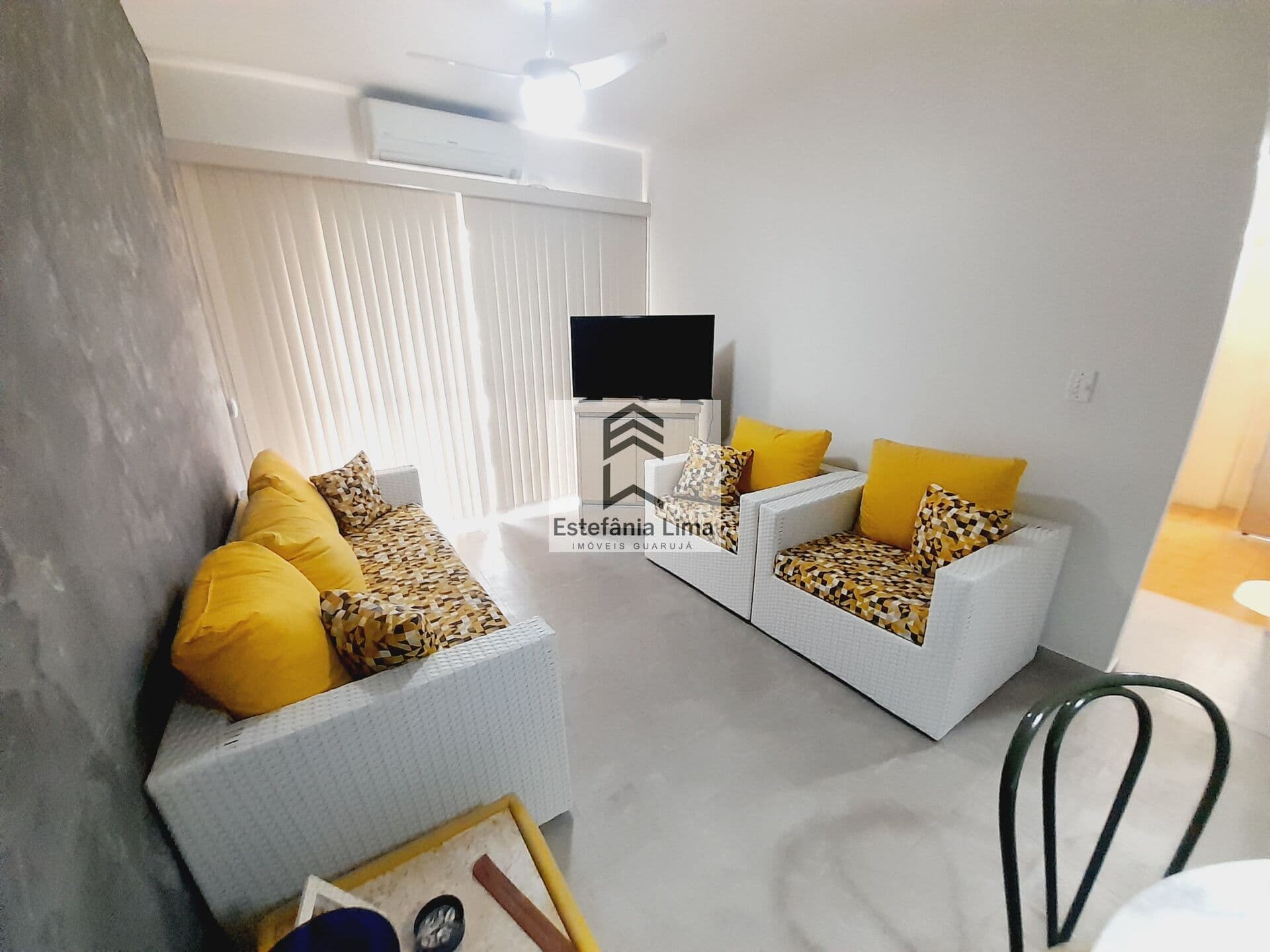 APARTAMENTO NA PRAIA DO TOMBO - 2 DORMITÓRIOS