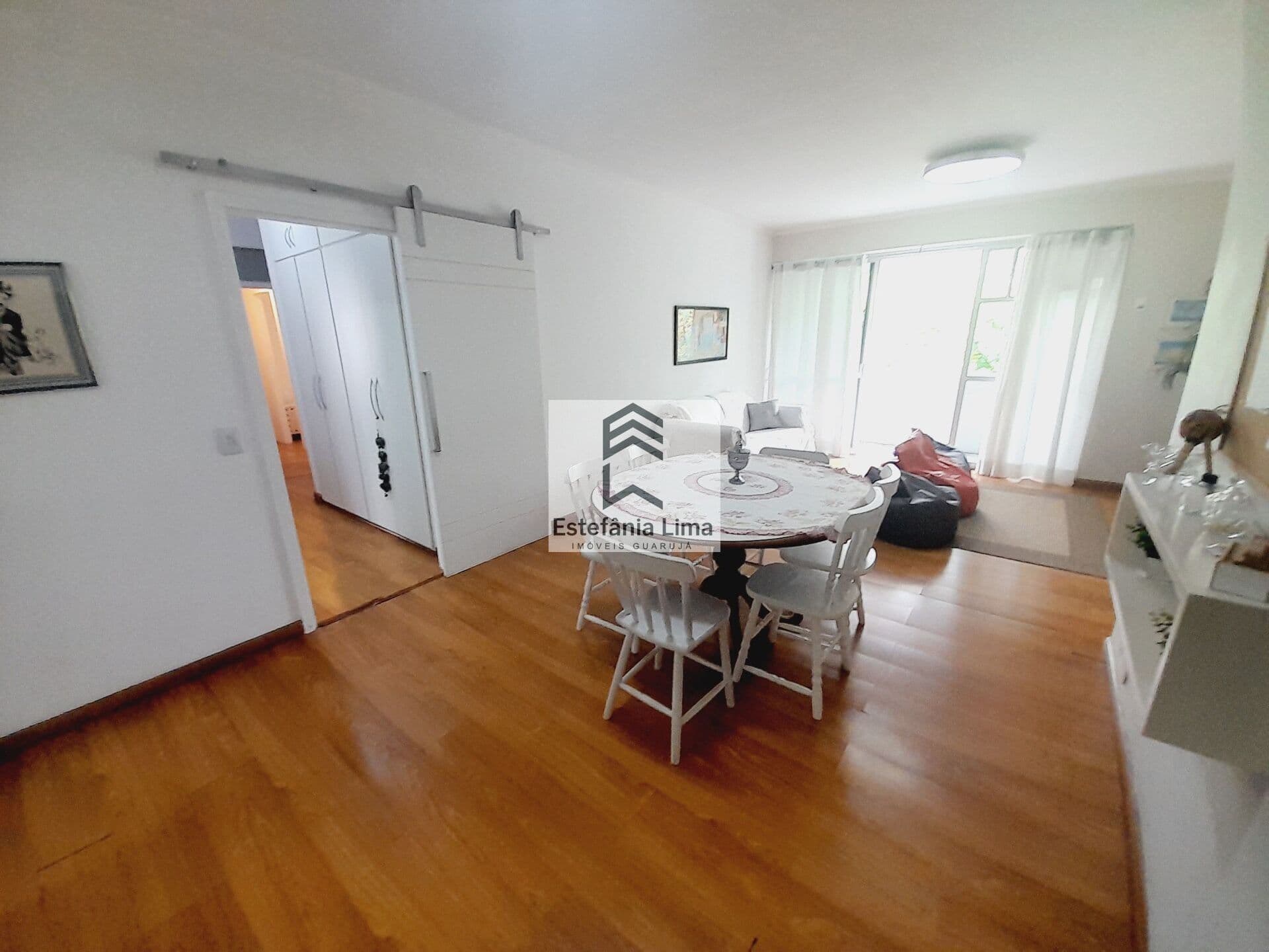 Apartamento em Pitangueiras 3 Dormitórios!!! 200 metros da Praia