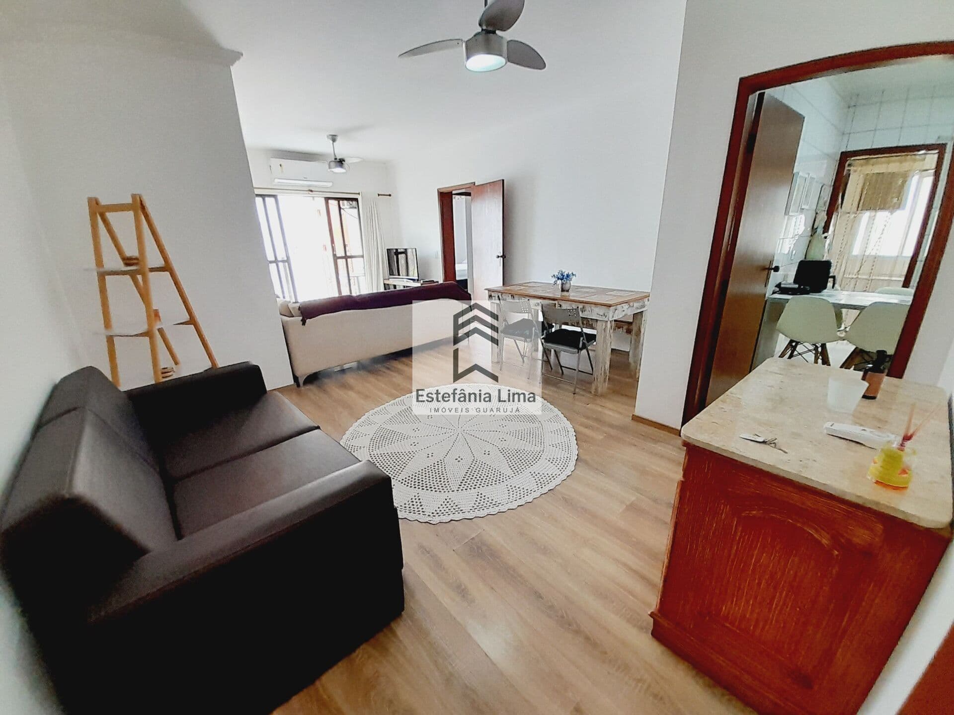 APARTAMENTO REFORMADO NO TOMBO - 100 METROS DA PRAIA