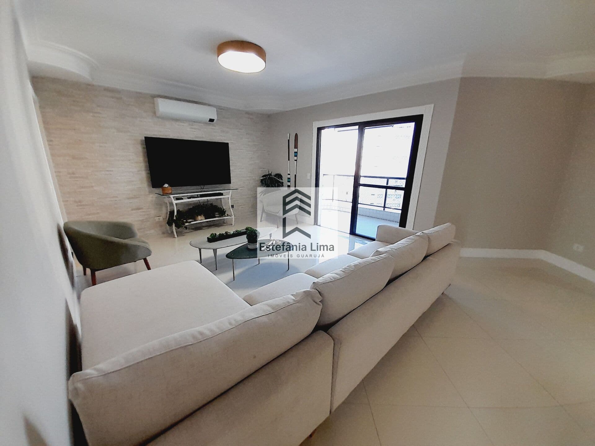 Apartamento Maravilhoso em Pitangueiras - 4 Dormitórios sendo 3 Suítes