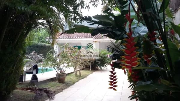 Excelente Casa no Guaiúba!!! 4 Dormitórios