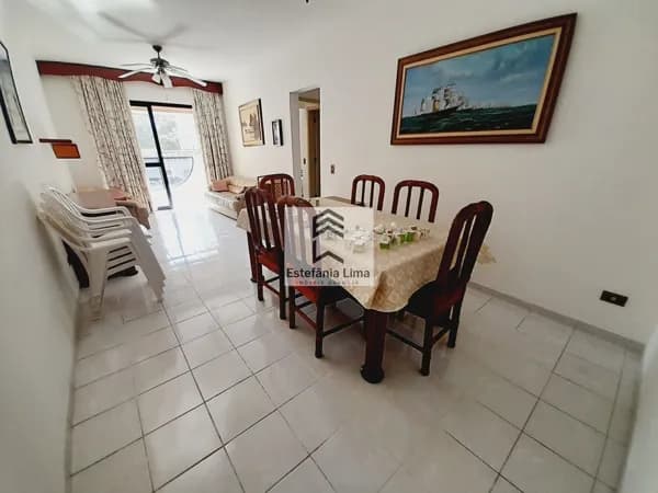 Apartamento em Pitangueiras 300 metros da Praia
