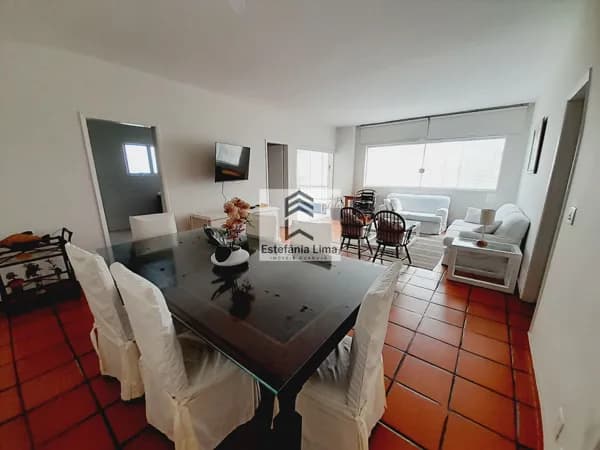 Apartamento em Prédio Frente ao Mar em Pitangueiras 3 Dormitórios