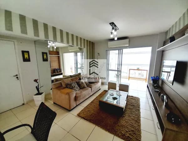 Lindo Apartamento na Enseada com Varanda Gourmet - 3 Dormitórios sendo 1 Suíte