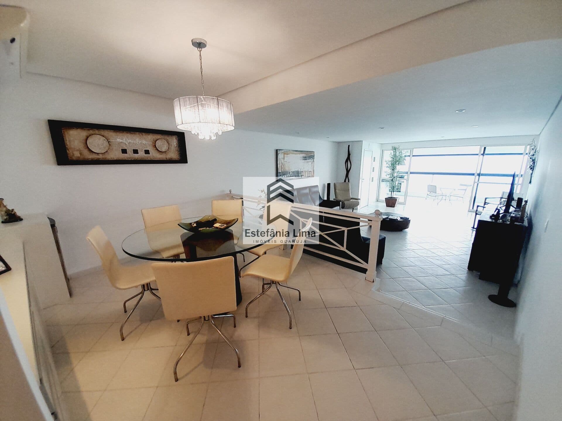 Locação Residencial em Pitangueiras Frente ao Mar 3 Suítes