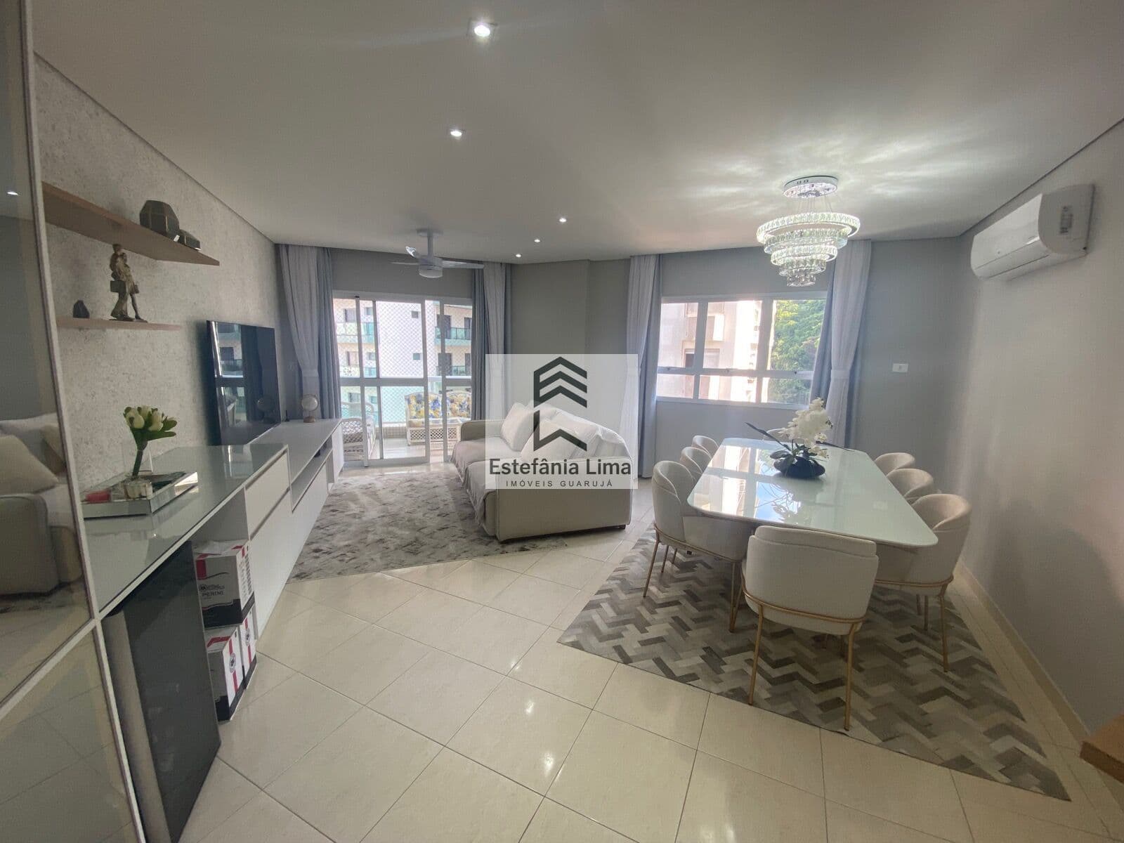 Lindo Apartamento em Pitangueiras 3 Suítes