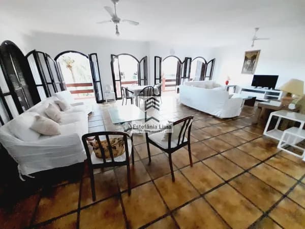 Casa na Enseada Residencial ou Comercial!!! 6 Suítes
