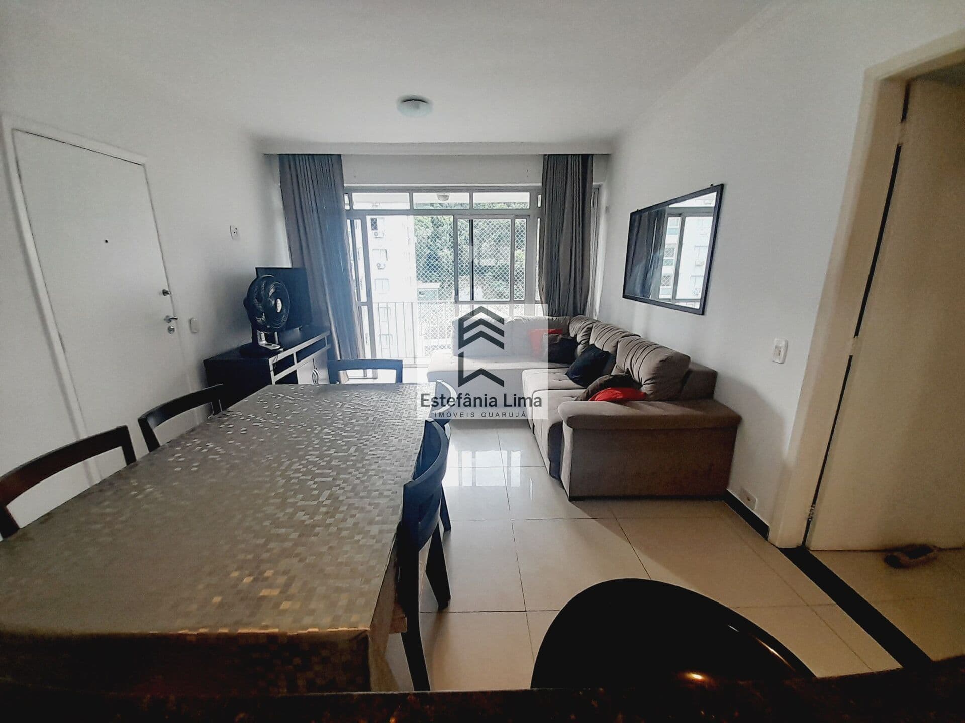 Apartamento Reformado em Pitangueiras 3 Dormitórios sendo 1 Suíte